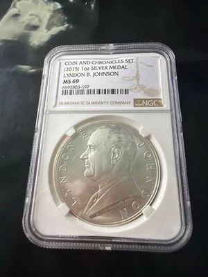 2015 Lyndon Johnson 1 ounce silver coin MS69 - Image 1 of 2