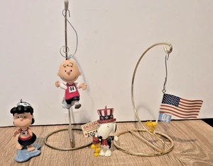 Peanuts 4th Of July Ornanents Snoopy, Charlie Brown, Lucy, Woodstock Hallmark - Imagen 1 de 6