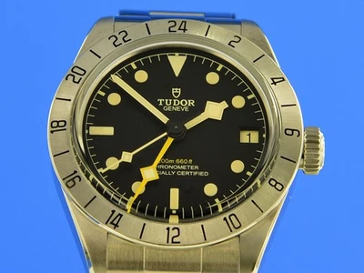 Tudor Black Bay Pro 79470  vom Uhrencenter Berlin 25151 - Bild 1 von 4