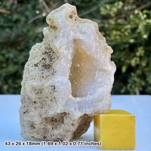 Quartz Geode Genuine Natural Crystal Mineral Specimen from Morocco Healing - Picture 1 of 1