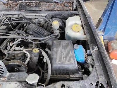 Air Cleaner Fits 93-98 GRAND CHEROKEE 1624593 - Image 1 of 4