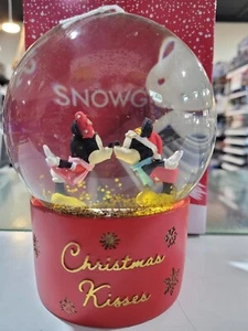 DISNEY CHRISTMAS BY WIDDOP AND CO SNOWGLOBE: CHRISTMAS KISSES - Picture 1 of 3