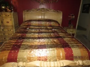 Comforter Queen Size Wide Stripe Gold Maroon Taffeta Like Fabric - Picture 1 of 6