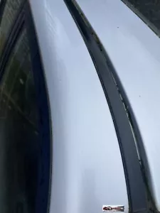 Modanatura gocciolante grondaia tetto lato destro per pajero shogun sport k94w mk1 2.5d - Foto 1 di 9
