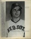 1975 Press Photo Boston Red Sox, Tony Conigliar with eye injury - hcx06523