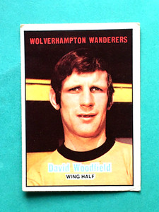 A&BC 1970/71 FOOTBALL CARD # 30. DAVID WOODFIELD - WOLVERHAMPTON WANDERERS FC