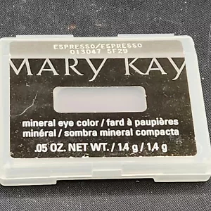 Mary Kay Eyeshadow Mineral Eye Color Espresso 013047 - 0.05 oz New - Picture 1 of 6