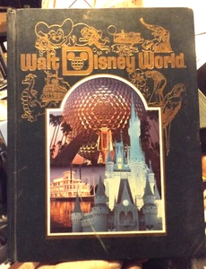 Walt Disney World - Souvenir Book From 1986 - 15 Year Anniversary Edition - Picture 1 of 1