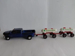 1/64 2021 Ram 3500 Big Horn Harvest with 2 Anhydrous Ammonia - Picture 1 of 1