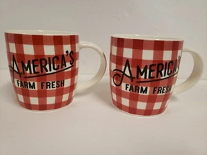 Juego de 2 tazas de guinga fresca BOB Evans America's Farm Red Check Farmhouse restaurante - Imagen 1 de 7