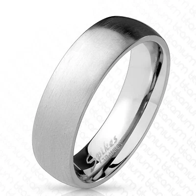 Precioso anillo de boda minimalista cepillado abovedado de titanio de 6 mm talla 5-13 Foto 1 de 3