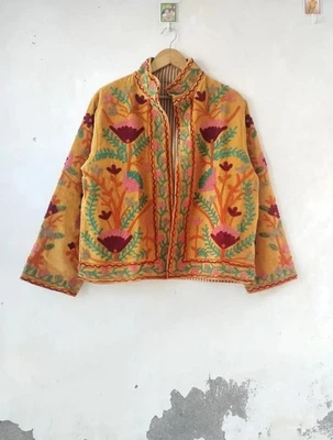 Chaqueta estampada Suzani amarilla india hecha a mano chaqueta de terciopelo ropa para mujer EE. UU. Foto 1 de 4
