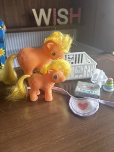 My Little Pony G1 Applejack & Baby Applejack 1984 with crib accessories - Picture 1 of 9