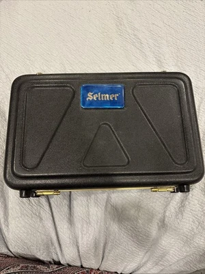 Clarinete de estudiante Selmer 1400B 2017 usado EE. UU. con clarinete lira de marcha y más Foto 1 de 4