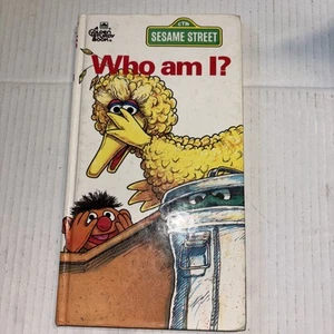 Sesame Street Who Am I? A Golden Sturdy Book 1978 Vintage Board Book Jim Muppet - Picture 1 of 11