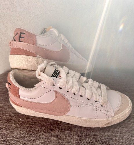 Scarpe da ginnastica Nike bianche rosa blazer basse '77 Jumbo Oxford taglia 7 DONNA indossate 1