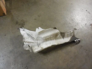 03-06 Porsche Cayenne S 955 RH Passenger Exhaust Tunnel Heat Shield 7L0825662 - Picture 1 of 5