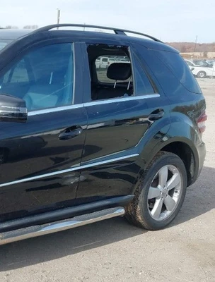 Airbag trasero del conductor Mercedes-Benz Clase ML 2006-2011 fabricante de equipos originales Foto 1 de 4