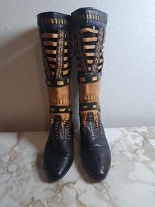 Rare Gorgeous Vintage LJ Simmons Monterey Two Tone Leather Cutout Boots Size 9B - Picture 1 of 7