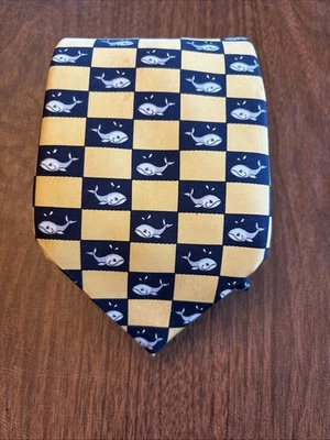 Corbata Beaufort Ballena Seda Azul Marino y Amarillo Náutica Geométrica Hecha en Italia Foto 1 de 4