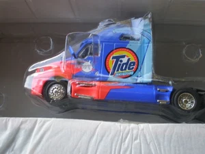 NIB 1997 Vintage The American Racing Scene II 1:64 Diecast Hauler Ricky Rudd - Picture 1 of 5