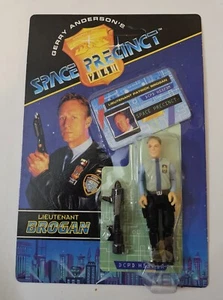 GERRY ANDERSON'S SPACE PRECINCT 2040 LIEUTENANT BROGAN (SHIRT) ACTION NEU - Bild 1 von 9