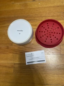 Pampered Chef Microwave Pasta Cooker Red Silicone Lid White Ceramic Bowl - Picture 1 of 7