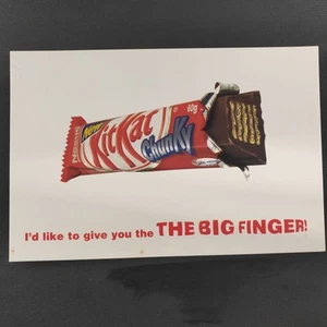 Postal publicitaria vintage Kitkat The Big Finger Australia c2000 - Imagen 1 de 2