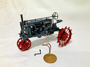 ERTL Precision Series #1 The Farmall Regular Tractor 1/16 Scale DieCast - Picture 1 of 5