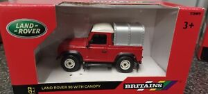 BRITAINS  1:32 SCALE LAND ROVER 90 WITH CANOPY
