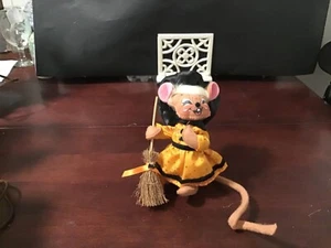Annalee Doll Halloween Witch Mouse Broomstick Orange Dress Hat Hocus Pocus 2011 - Picture 1 of 2