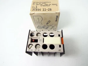 SIEMENS 3TX44-11-2A AUXILIARY SWITCH BLOCK WITH SCREW TERMINAL FOR CONTRACTOR - Picture 1 of 4
