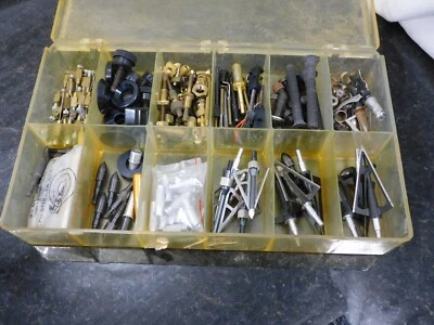 Lote de Tiro con Arco Caza Cabezas Anchas Punta de Caza Atornillada Consejos de Práctica Mucho más Foto 1 de 4