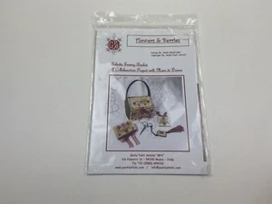 Giulia Punti Antichi GPA Flowers And Berries Counted Cross Stitch Pattern Chart - Picture 1 of 3