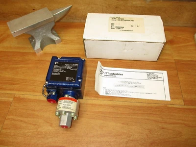 Interruptor de presión ajustable ITT Neo-Dyn 200P1S28 *NUEVO* 500-3000 psig Foto 1 de 4