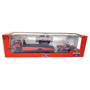 M2 Machines B&M Ford C-600 Truck & 1966 Mustang Gasser Auto Haulers 1:64 Diecast - Bild 1 von 4