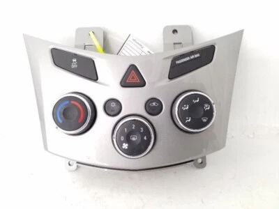 Chevrolet Trax 2015 calefacción aire acondicionado control climático temperatura sin asiento térmico LT OEM Foto 1 de 4