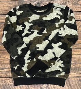 Tucker + Tate Camo Fuzzy Sherpa Sweatshirt size 7 New - Picture 1 of 1