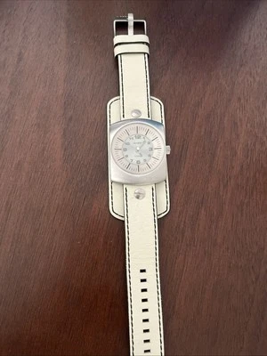 Часы наручные дизельные - кожаный ремешок - кварц - застежка из нержавеющей стали - рабочие - Изображение 1 из 4