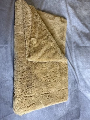 Manta Pier 1 Imports Foto 1 de 3