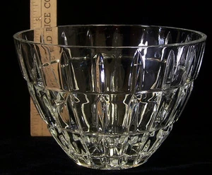 Crystal Glass Serving Bowl Decorative Fruit Salad Textured Ribbed Design 5" Tall - Imagen 1 de 3