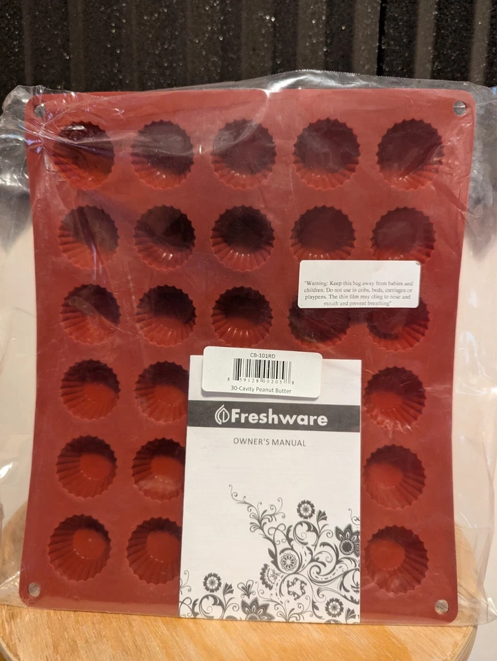 Freshware Silicone Molds, Peanut Butter [30 Cup] NEW - Image 1 of 1