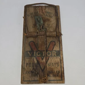 Large Vintage Wooden VICTOR Rat Animal Trap Used 1960s - Picture 1 of 17
