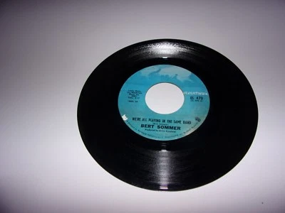 Bert Sommer: We're All Playing In The Same Band / It's A Beautiful Day / 45 Rpm - Image 1 of 2
