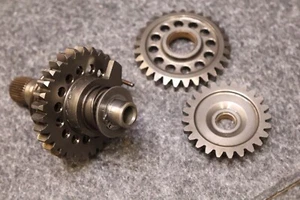 YAMAHA YZ400F KICKSTART SHAFT KICKSTART GEAR 1998 - Picture 1 of 10