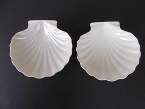 2 Limoges France White Porcelain Scallop Shell Dishes 5 1/2" x 5 1/2" - Picture 1 of 6