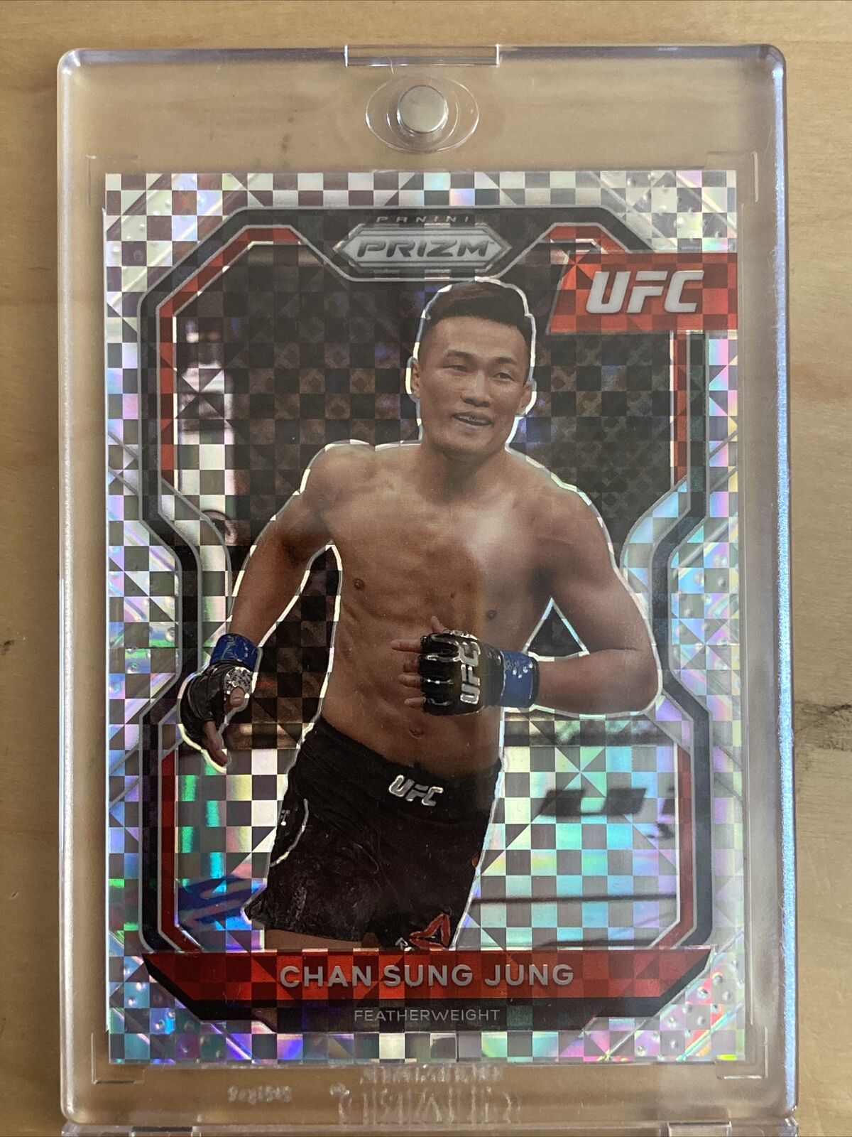 Chan Sung Jung #1/8 Lucky Envelope Prizms 2021 Panini Prizm UFC 1st Year #78