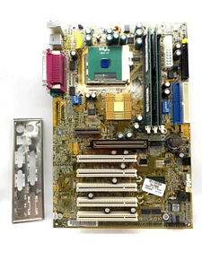 Scheda madre vintage Gigabyte GA-6VX7-4X PGA370 192 MB SDRAM Intel Pentium III 733 - Foto 1 di 10