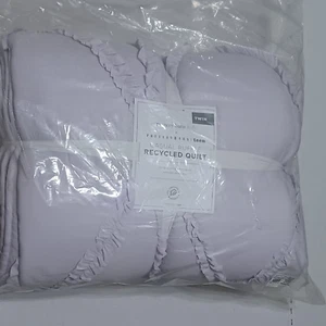 Pottery Barn Kids Casual Ruffle Recycled Twin Quilt Lavender NWT - Picture 1 of 3