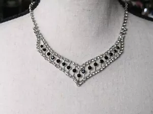 Collana vintage tono argento strass nero e trasparente anni 90 girocollo 16" - Foto 1 di 8